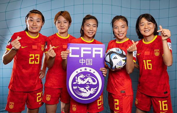 国产操穴